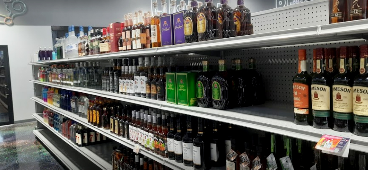 BP Liquor Store-150350-2