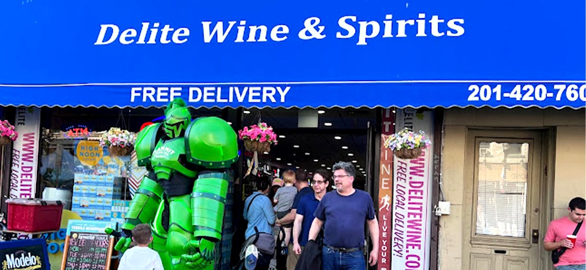 Delite Liquor Store-302128-2
