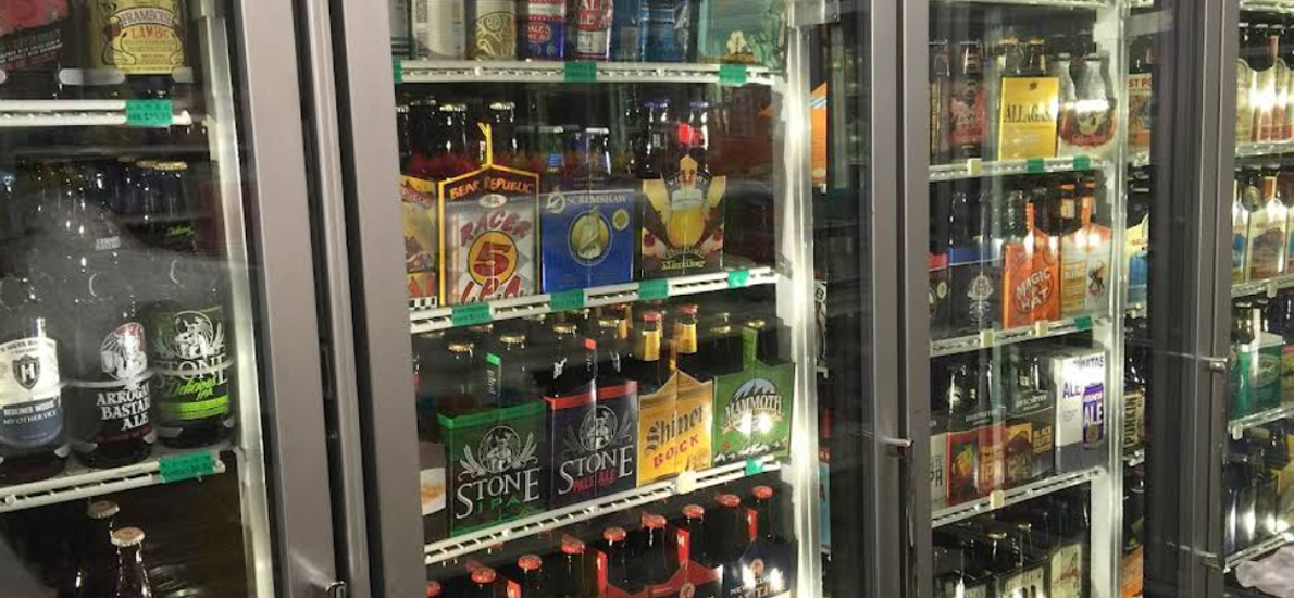 Van's market liquor-730377-3